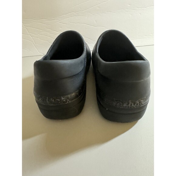 Crocs 205385-0ZC Women’s Clog Neria Pro II Floral size 10 Black Nursing EUC - Picture 4 of 9